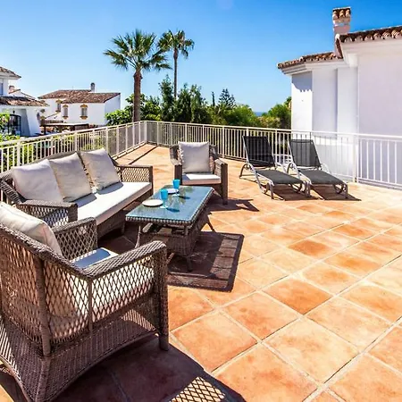 Large Vila *
